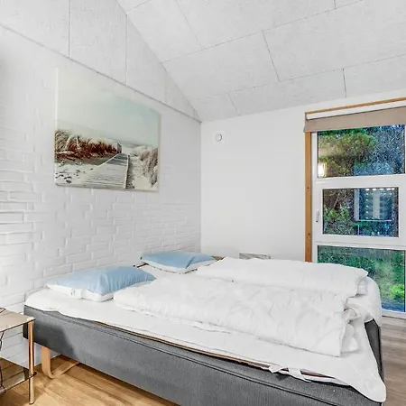 Holiday home Pet Friendly In With Wifi *