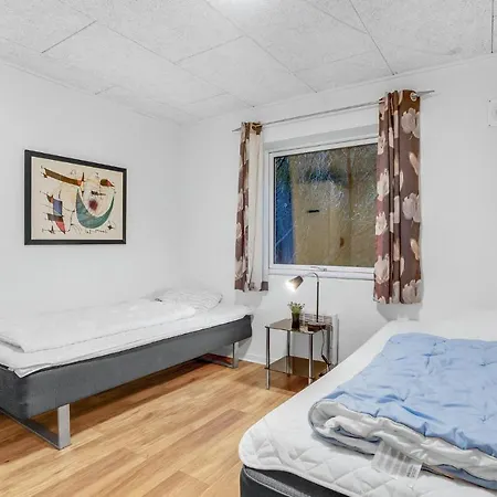Holiday home Pet Friendly In With Wifi